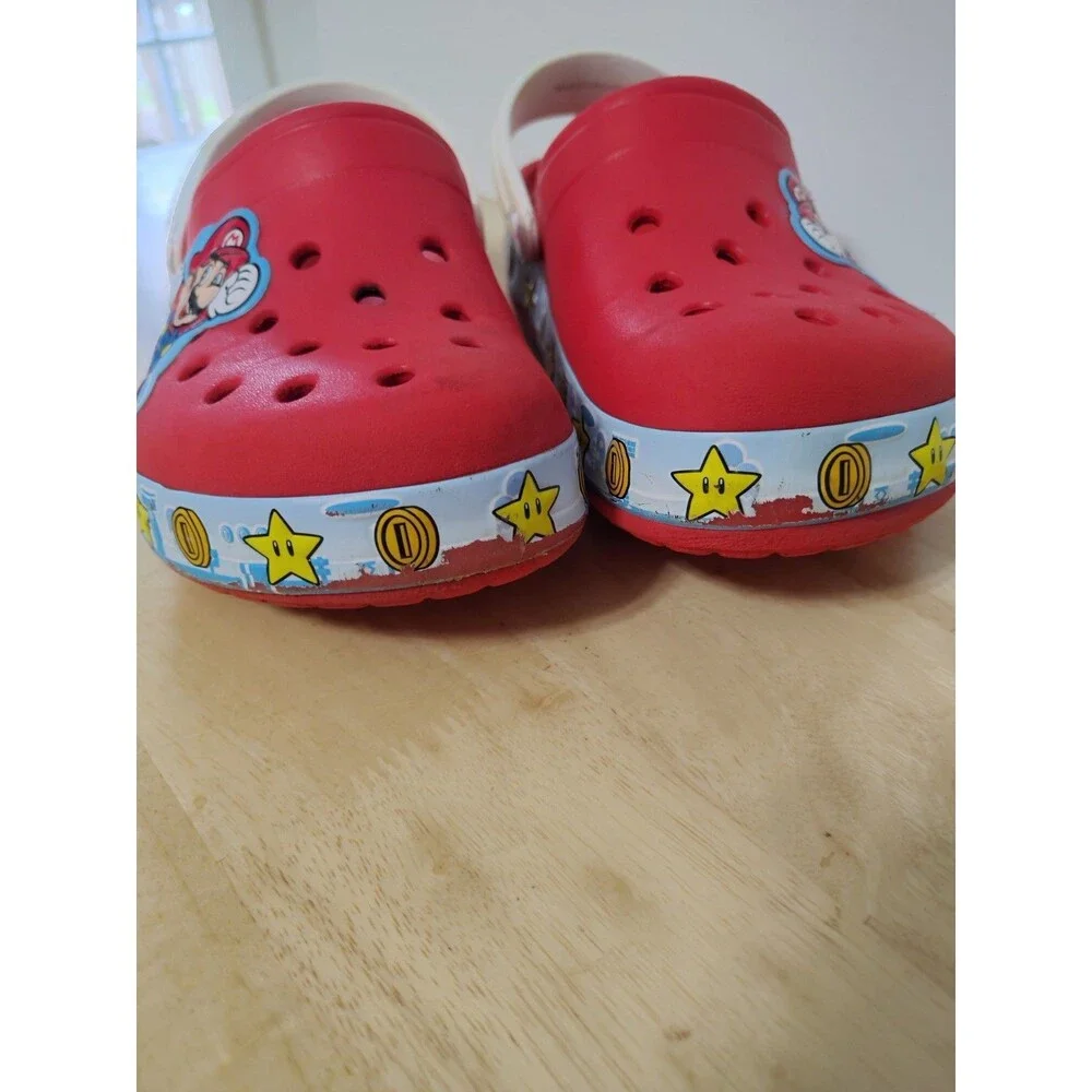 Crocs Kids Super Mario Bros. Clog, Red US Size J3 Nintendo Themed Clogs